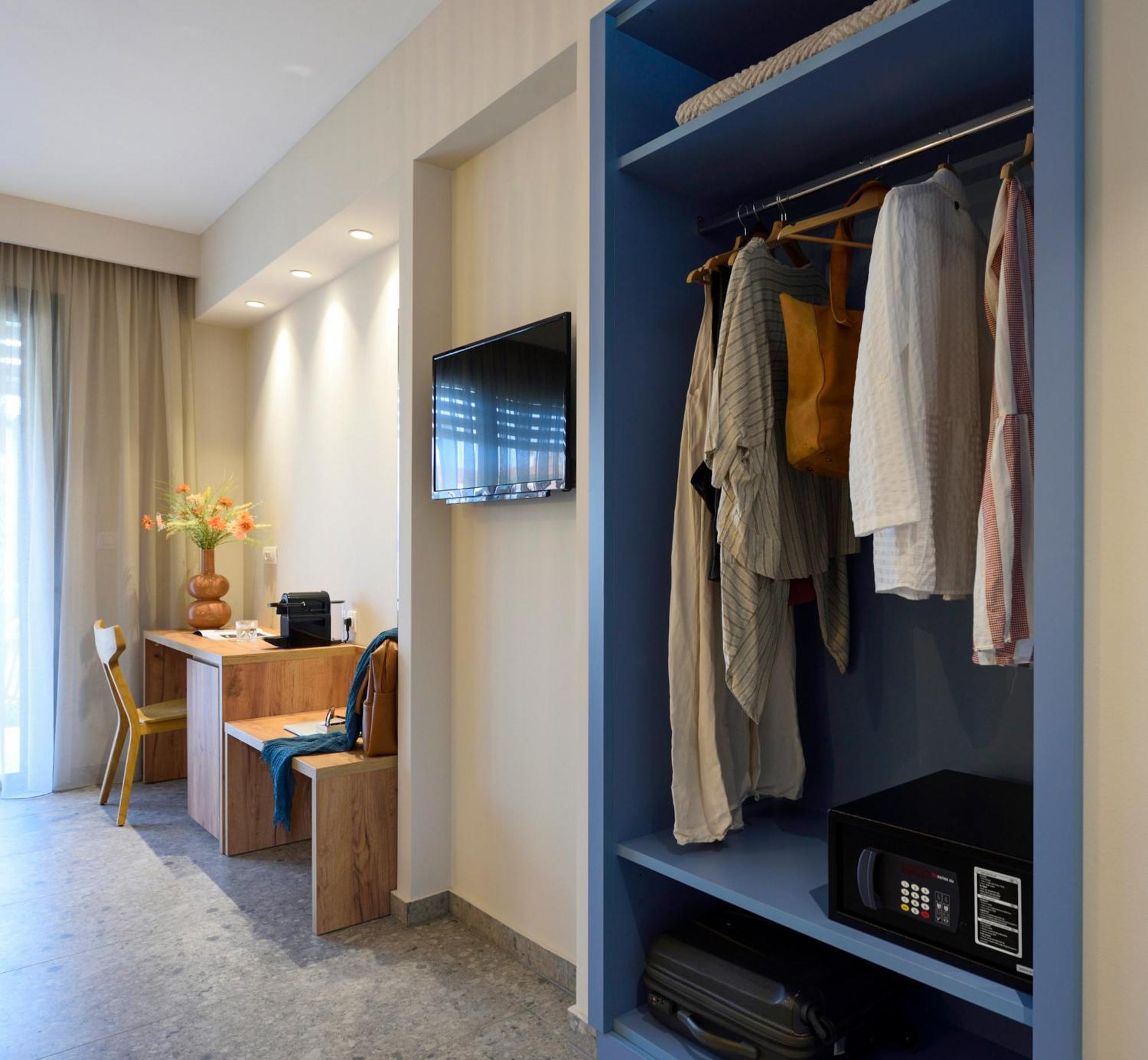 Falena Luxury Rooms Kalyves Polygyrou Экстерьер фото